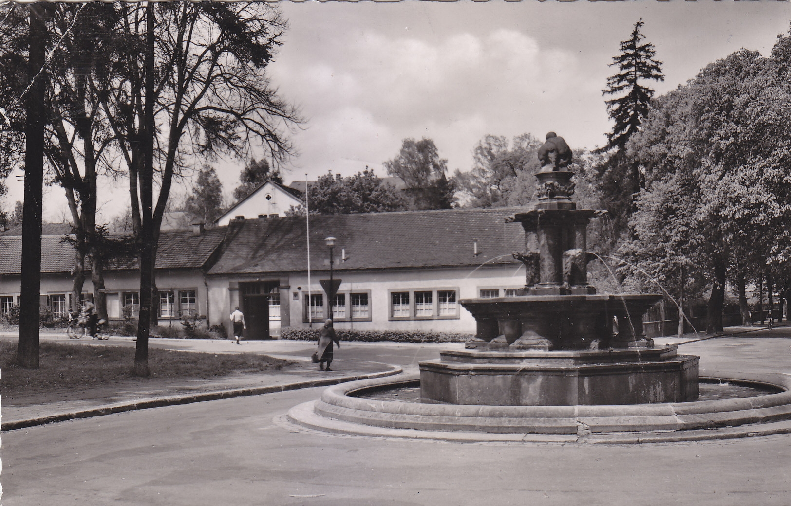 Ansicht Kaiserslautern der Schweinsbrunnen am Waldschlösschen vor 1958
